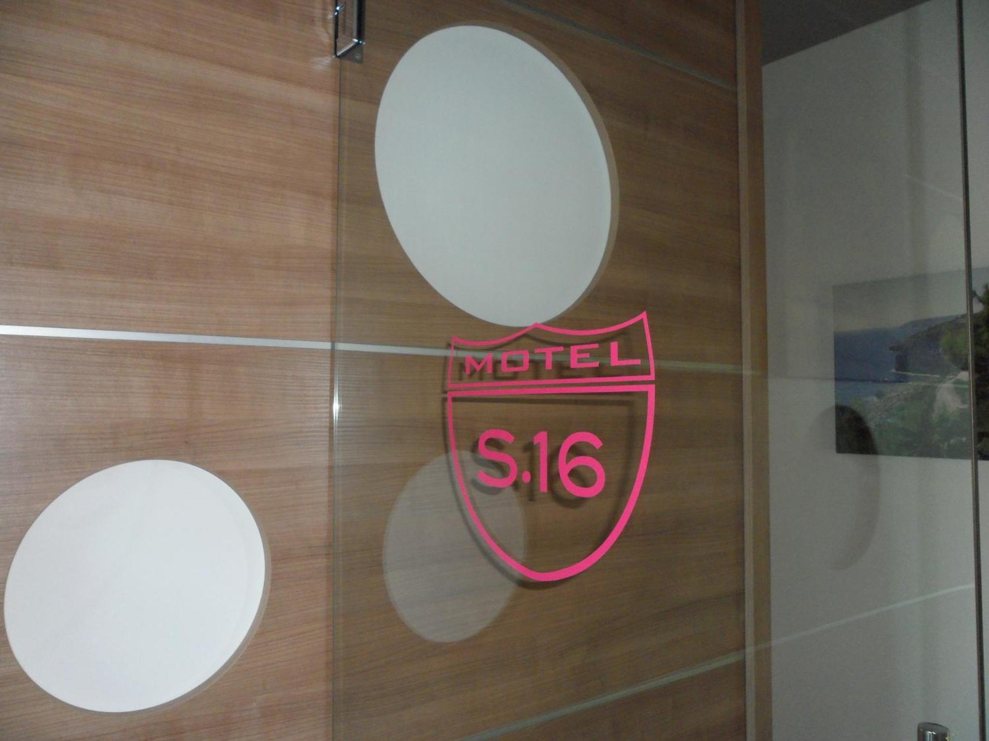 Motel S.16 Muro Leccese Exterior foto